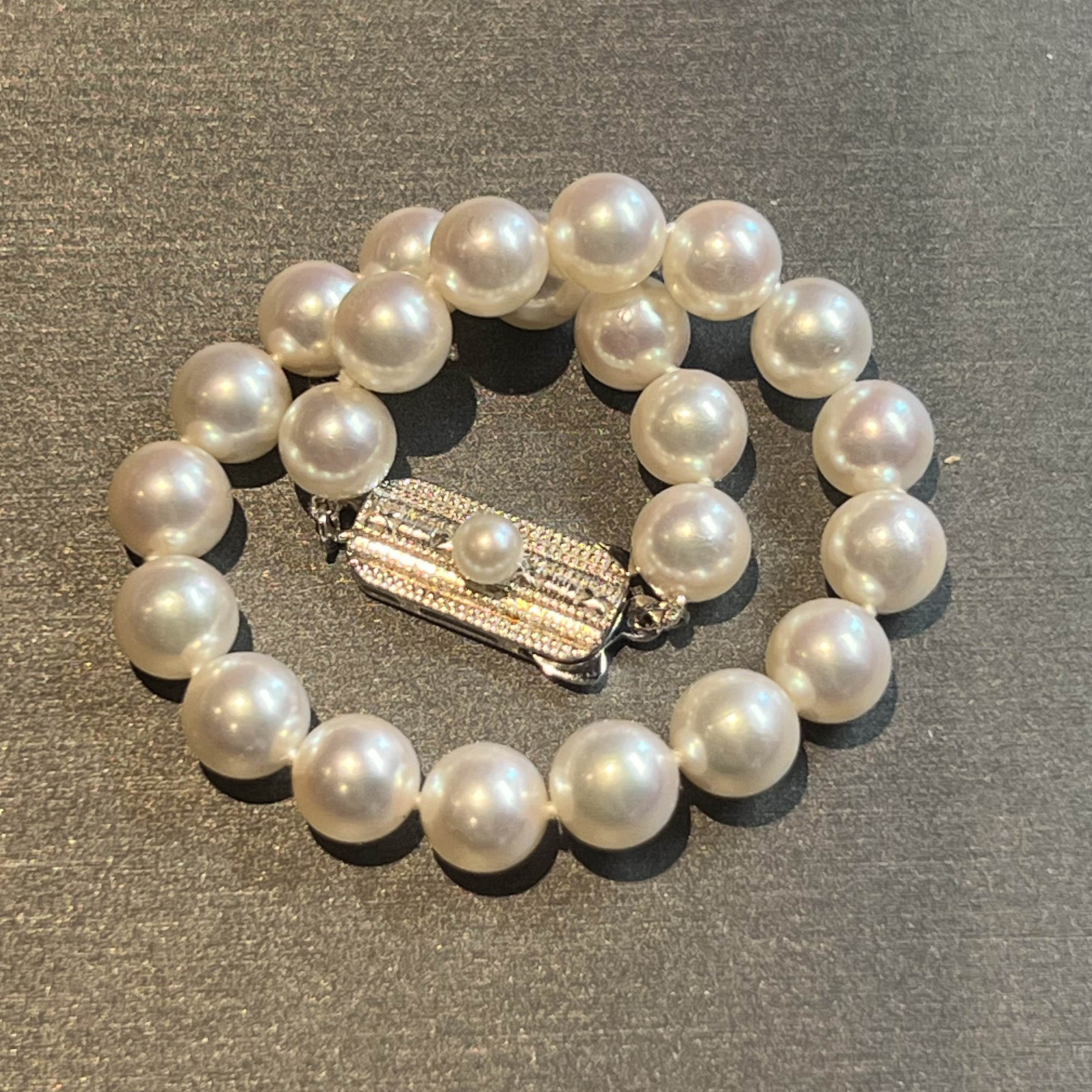 Lot - Mikimoto 18-Karat Yellow-Gold Cultured Pearl Bracelet, approx.  7-7.50mm, L: 7-1/4 inches
